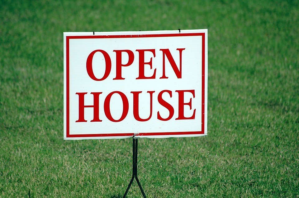 11 Tips To A Safe and Successful Open House