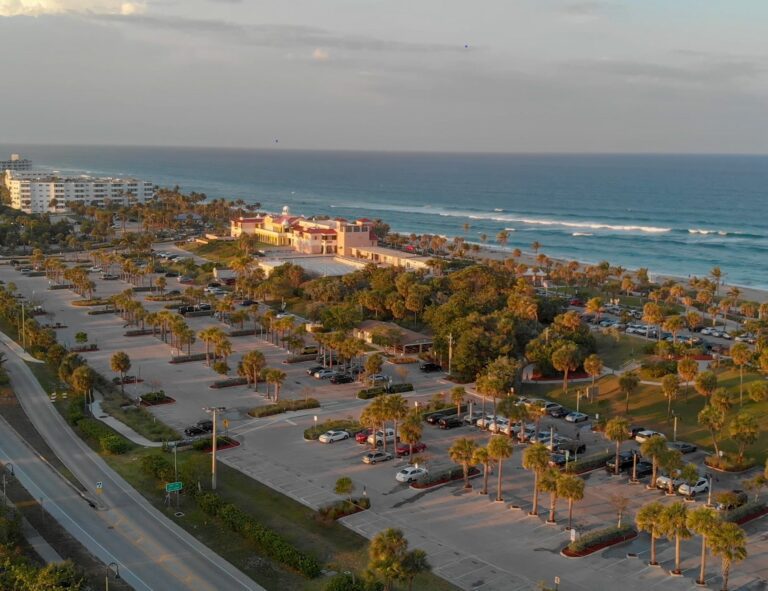 Discovering The Charms of Lake Worth